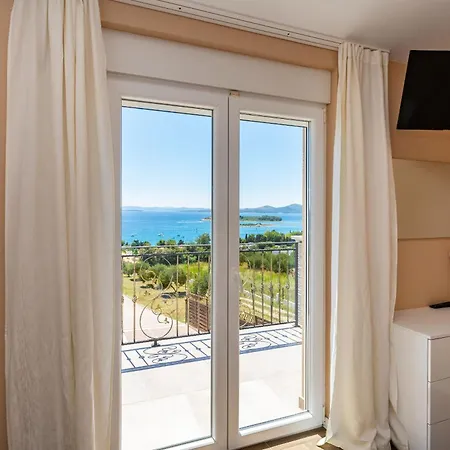 My Dalmatia - Sea View Tonka With Private Swimming Pool And Gym *