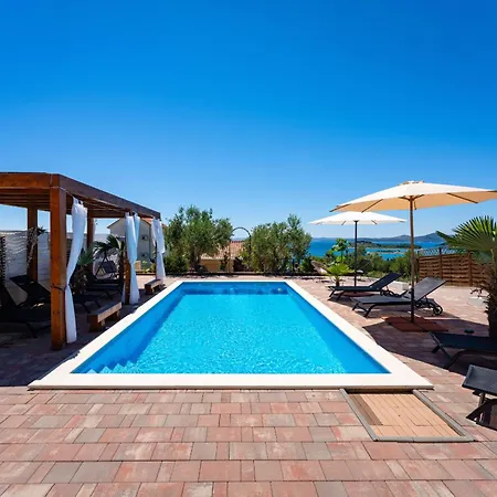 My Dalmatia - Sea View Tonka With Private Swimming Pool And Gym