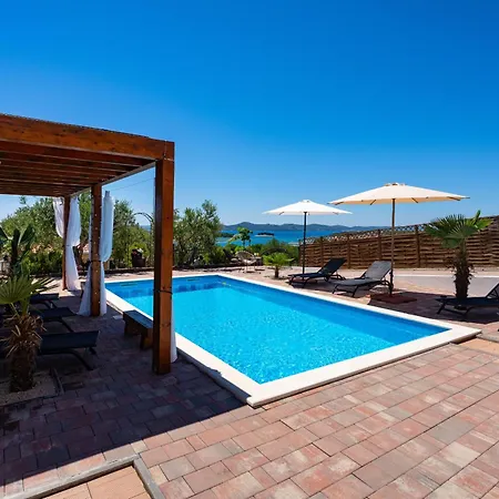My Dalmatia - Sea View Tonka With Private Swimming Pool And Gym *