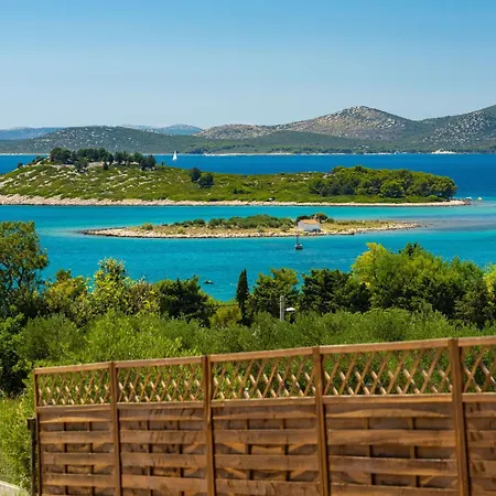 Casa de Férias My Dalmatia - Sea View Tonka With Private Swimming Pool And Gym