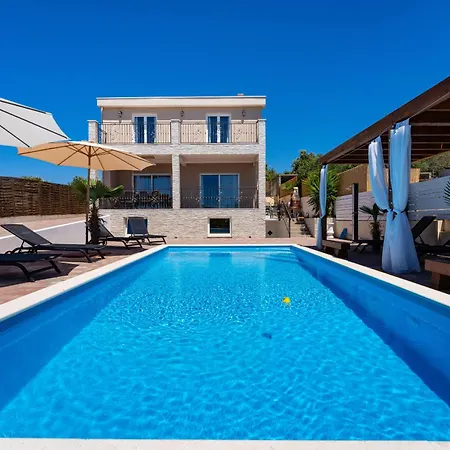 My Dalmatia - Sea View Tonka With Private Swimming Pool And Gym Vakantiehuis *